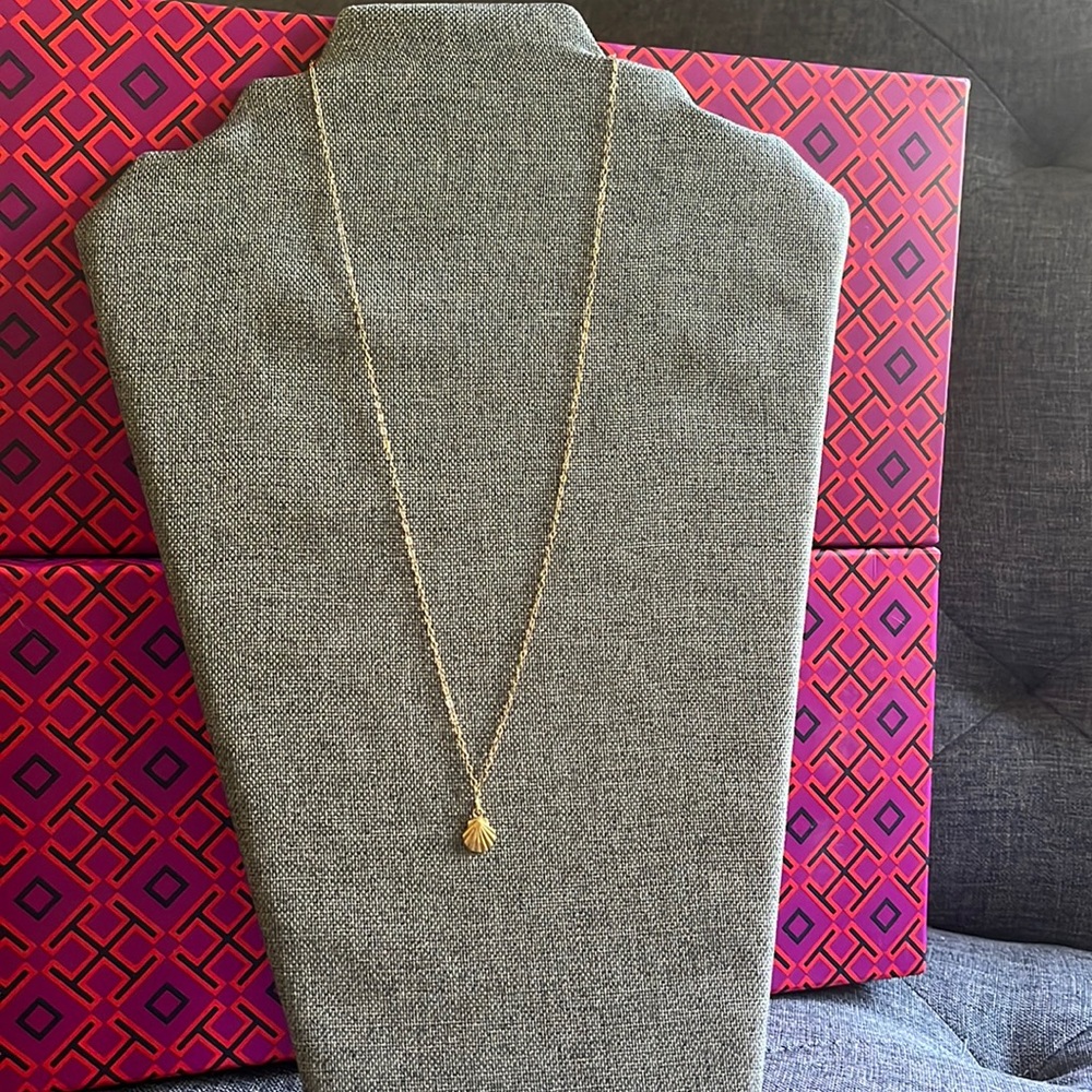 Seashell necklace